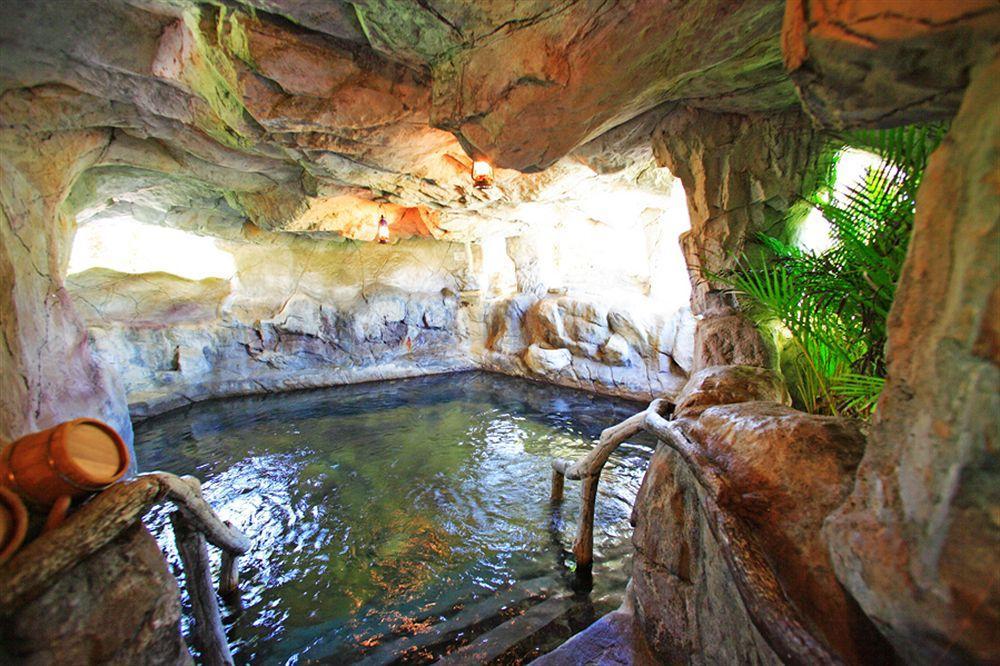 Promisedland Resort & Lagoon Shoufeng Exterior foto The Grotto