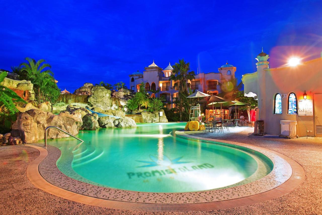 Promisedland Resort & Lagoon Shoufeng Exterior foto The pool at the Phoenician